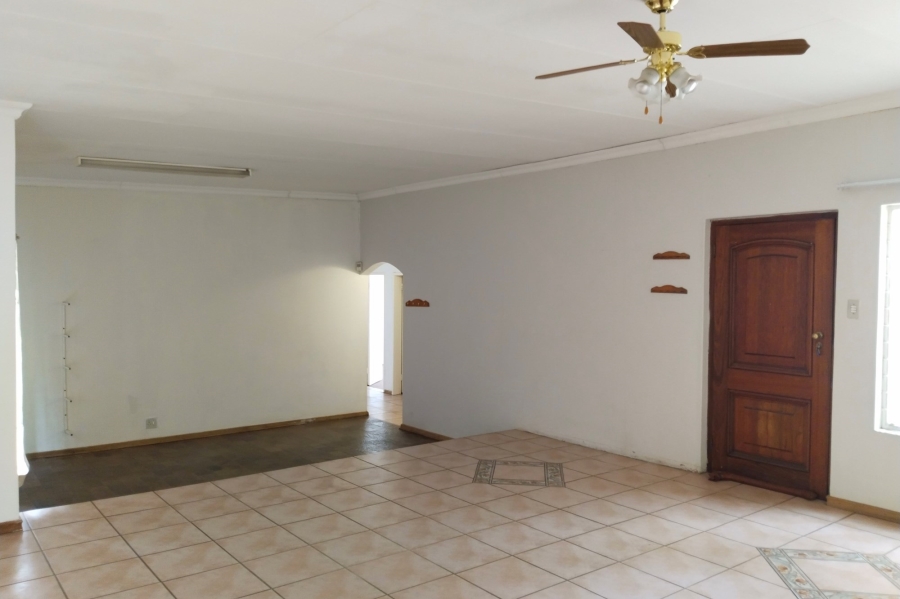 4 Bedroom Property for Sale in Hartbeespoort Rural North West